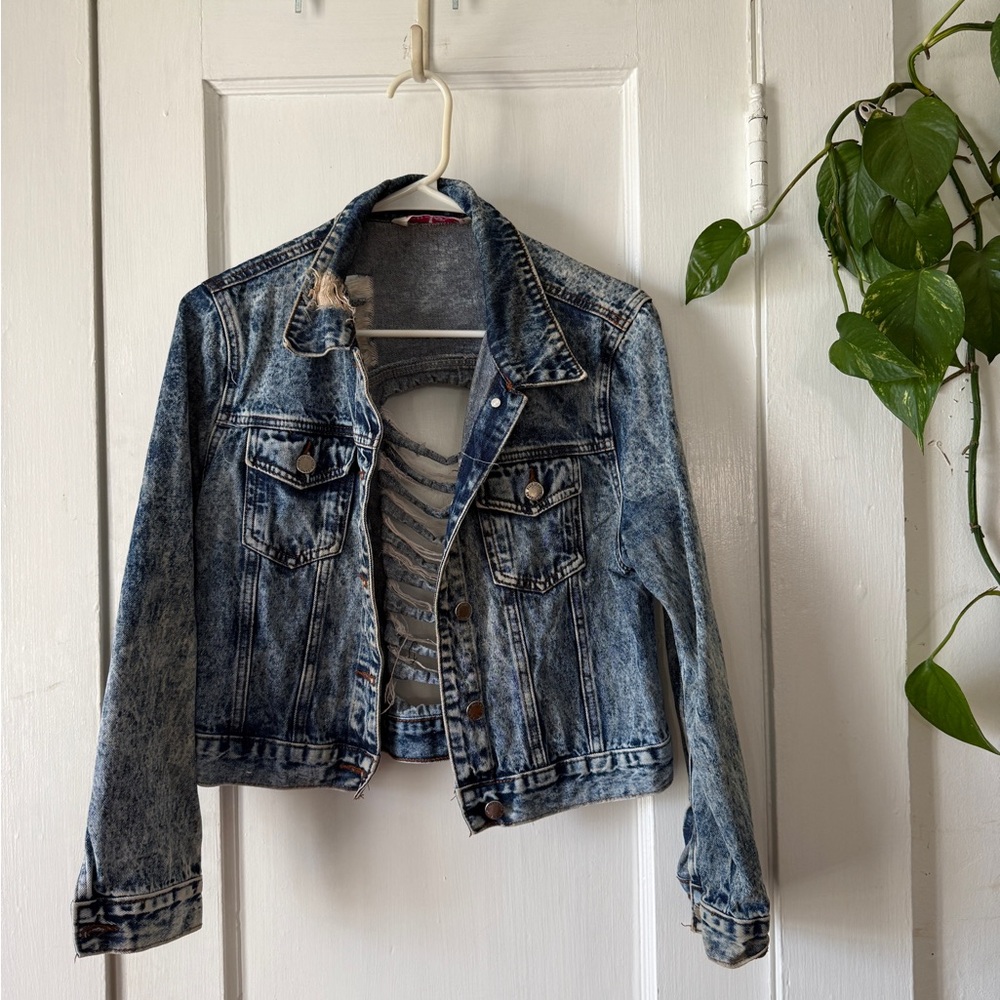 Women's Cropped Acid-Wash Denim Jacket - Blue Ella Jeans size large